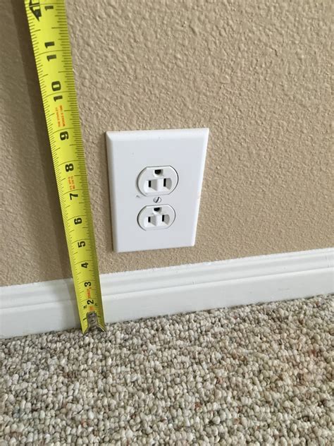 electrical outlets distance from floor